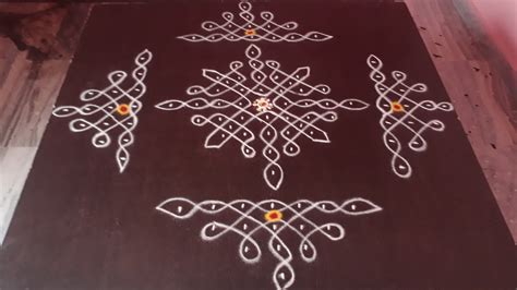 9 Dots Sikku Kolam Friday Muggulu Easy Melikala Muggulu With Border