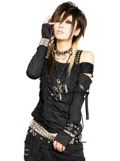 1000+ images about Emo / Punk Fashion on Pinterest | Visual kei, Emo ...