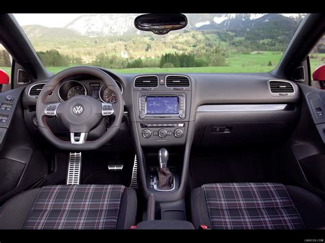 2013 Volkswagen Golf GTI Cabriolet - Interior | Wallpaper #15 | 1600x1200