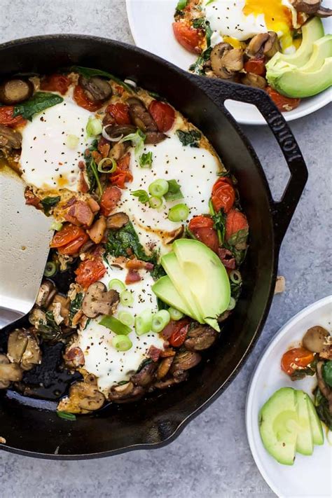 Spinach Mushroom Breakfast Skillet With Eggs Easy Healthy Breakfast