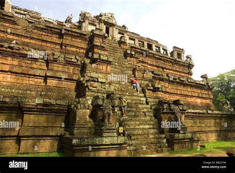 'angkor thom' aerial hi-res stock photography and images - Alamy