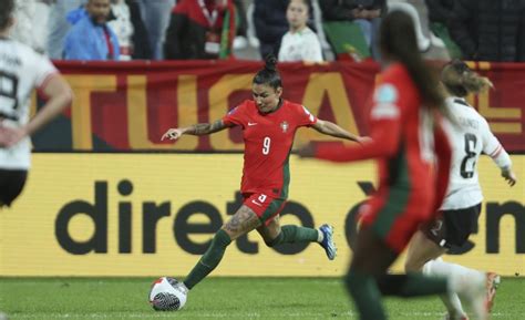 Jornal de Leiria Selecção feminina disputa em Leiria três jogos da