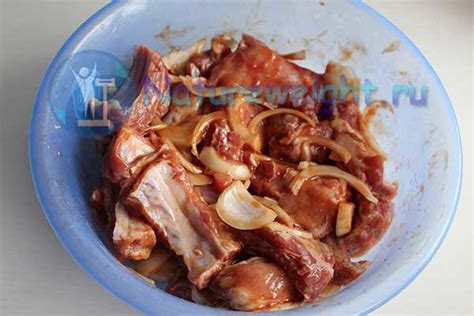 Как замариновать свиные ребрышки для духовки: 6 удачных рецептов с фото