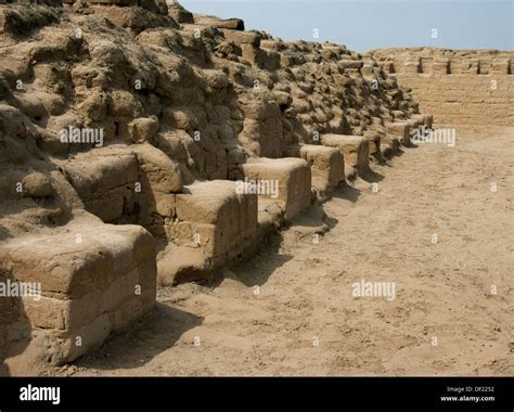 Per Lima Complejo Arqueol Gico De Pachacamac Templo Del Sol La