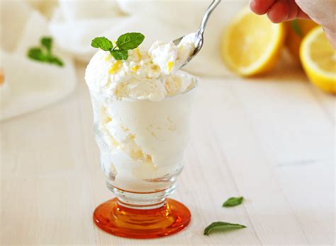 Gelato Furbo Al Limone Senza Gelatiera La Tavola Di Gio