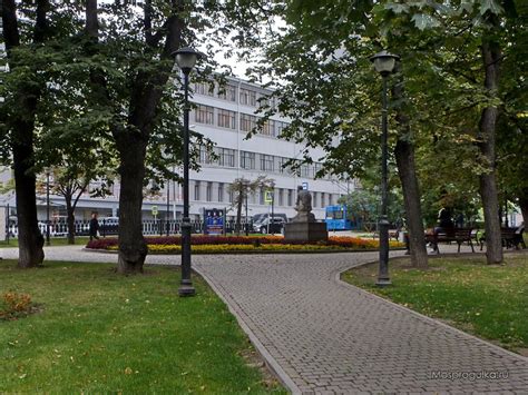 Лермонтовский сквер в Москве