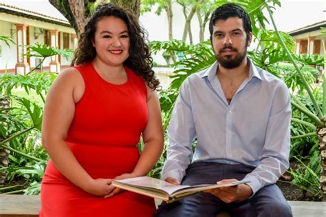 Jimena L Pez Y Ricardo Trevi O Nicos Estudiantes En Presentar