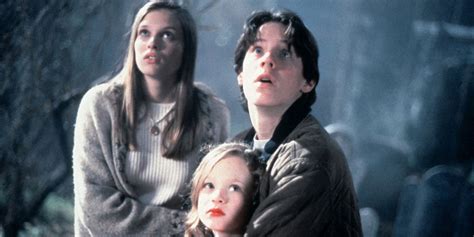 Hocus Pocus' Allison & Max Stars Reunite In New Photos From 90s Con