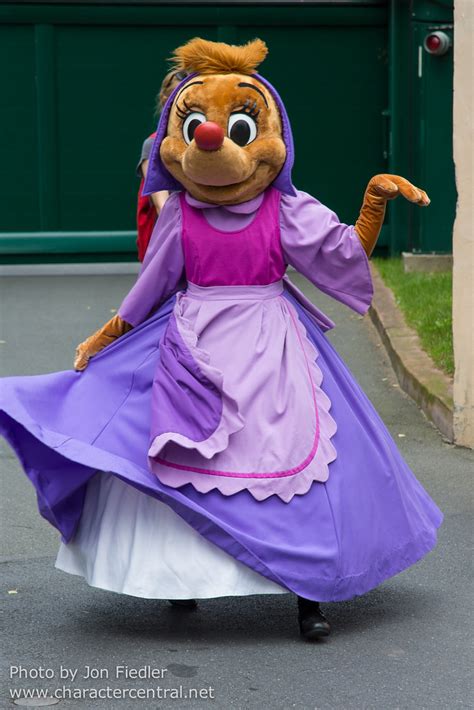 Dlp Aug 2014 Character Fun In Fantasyland Disneyland Par Flickr