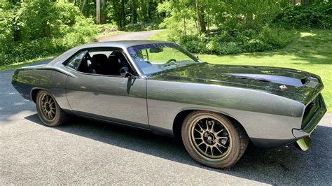 AUCTION Viper Powered Custom 1970 Plymouth Barracuda