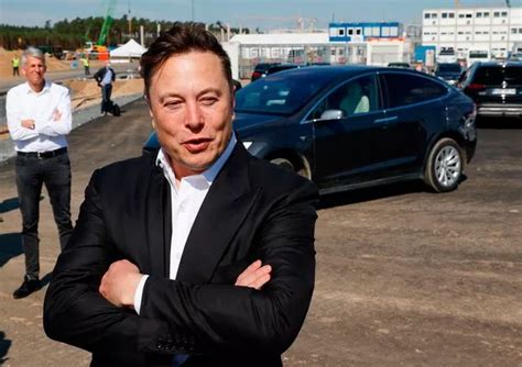 Elon Musk Posts Sex Tape Online And Sends Fans Wild With Hilarious Raunchy Tweet Daily Star
