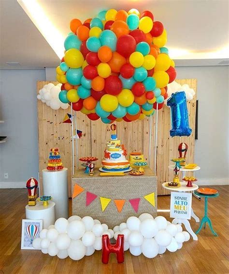 Balão Grande De Festa - Linda festa no tema Balão de ar Quente! Credito: @vibe_decoracoes Bolo ...