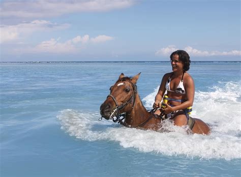 horseback-ride-and-swim-montego-bay-jamaica-8 - Cruising Writers