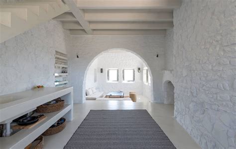 8 idyllic Greek villas for design lovers
