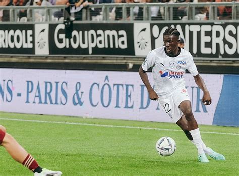 Amiens Sc Football Kassoum Ouattara Rejoint L As Monaco