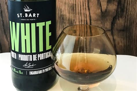 La fascinante historia detrás del vino Pinotage de Sudáfrica CataVins