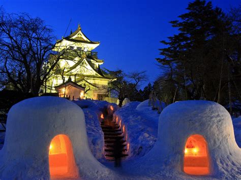 死ぬまでに一度は行きたい日本の絶景：横手のかまくら祭り Tabi Life タビットライフ 上質な旅を愛する人のためのトラベルメディア