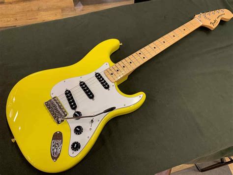 Fender Made In Japan Limited International Color Stratocaster Monaco