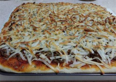 Pizza con carne Receta de Mari Carmen Santiago Lopez- Cookpad