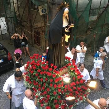 Napoli Ai Quartieri Spagnoli Torna La Processione Di Santa Rita Pupia Tv