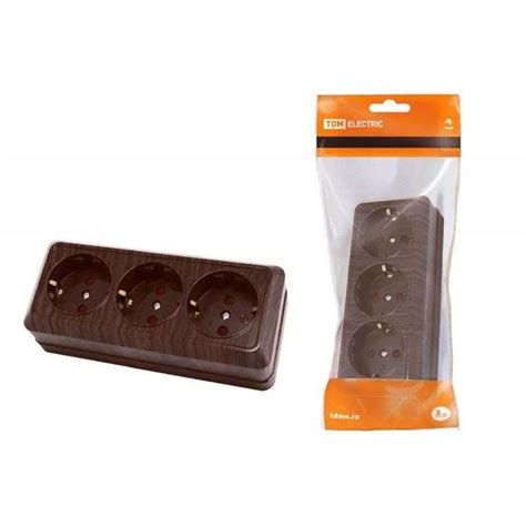 Розетка 3-х местная горизонтальная 2П+3 открытой установки IP20 16A с з ...