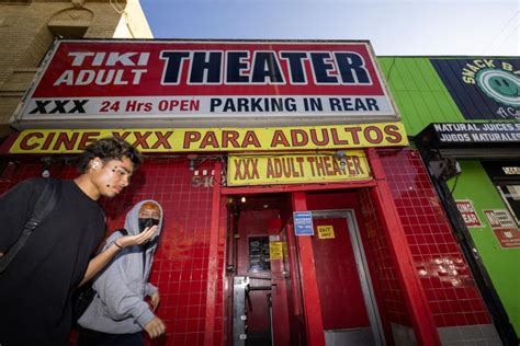 Inside The Last Porn Theater In Los Angeles