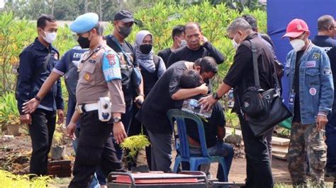 Korban Tewas Tragedi Kanjuruhan Diautopsi Kedua Kalinya Ayah Korban