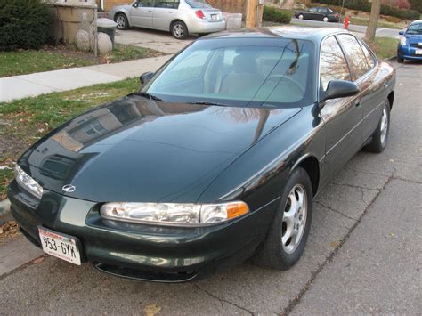 Oldsmobile Intrigue - Information and photos - MOMENTcar