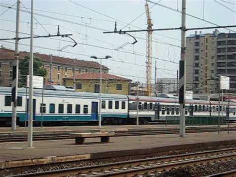 Treno Regionale Stazione Milano Greco Pirelli Youtube