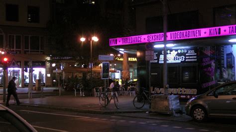 Sexshops Striptease Und Tabledance Im Frankfurter Bahnhofsviertel