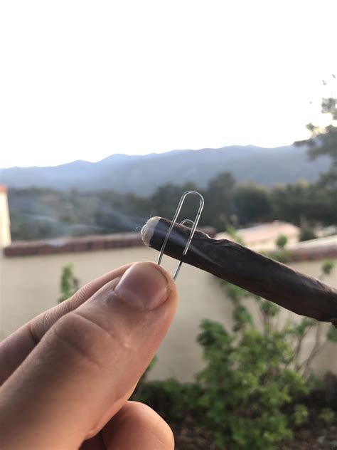 DIY roach clip took blunts to another level : r/StonerEngineering