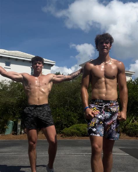 Luke Bowman | “Wer goin swimmin somwherr” | Instagram