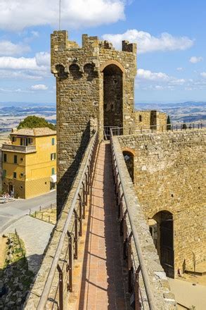 16 Montalcino castle Stock Pictures, Editorial Images and Stock Photos ...