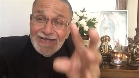 Bravo Padre Palmar Interpreta El Incendio De Notre Dame Thomas Dangel