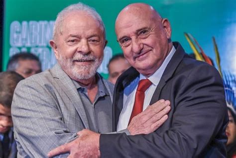 Lula Exclui General Chefe Do Gsi De Reuni O Militares No Planalto