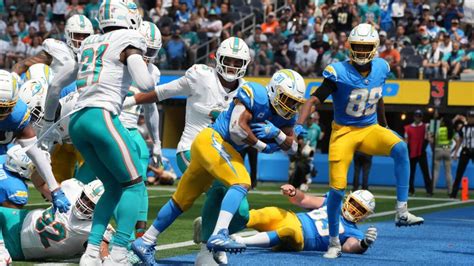 Austin Ekeler Opens Up About Chargers Struggles To Close Games Yardbarker