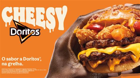 A David Madrid Prova O Novo Cheesy Doritos Do Burger King Briefing