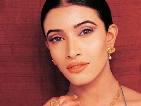 Maushumi Udeshi Bollywood Hungama