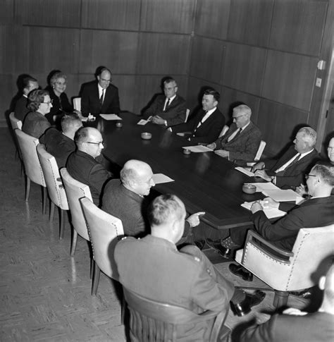 University guides explain how my hr unt serves all faculty members 4