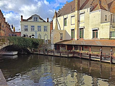 Girlyhideaway Belgica Brujas