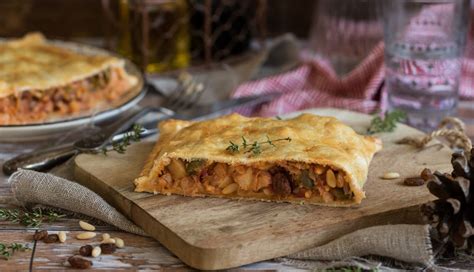 Empanada de bacalao pasas y piñones Nestlé Cocina