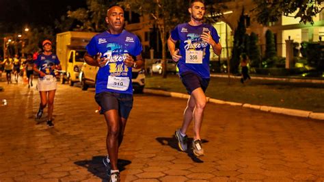 Jurer Night Run Vai Encerrar O Ver O Corridas E Em Grande Estilo