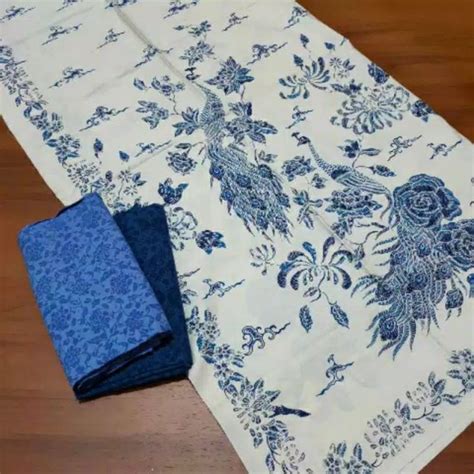 Jual Kain Batik Solo Motif Merak Biru Dasar Putih Tulang Shopee Indonesia