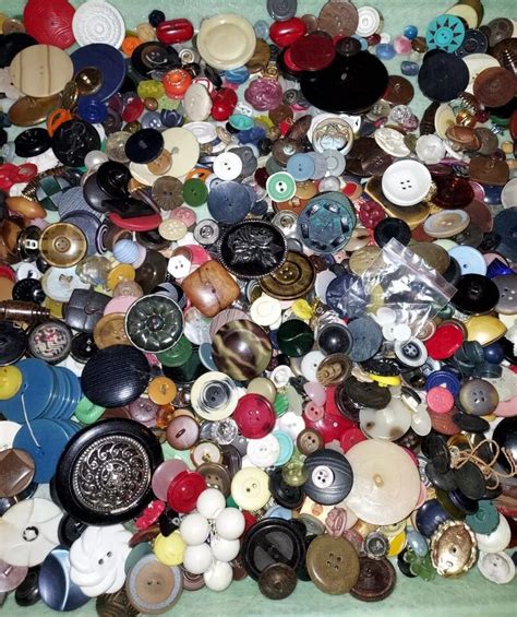 Huge Lot Antique Vintage Buttons Victorian Celluloid Bubbles Pearl