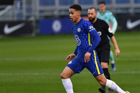 Official Midfield Prospect Ben Elliott Signs New Chelsea Contract We