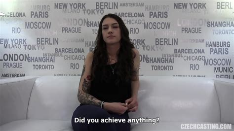 Tattooed Amateur Takes Cock At Casting