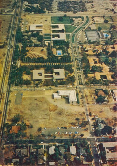 Campus De La Universidad De Harvey Mudd