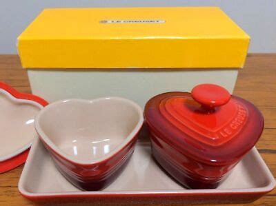 Le Creuset Petite Ramekin Heart Shaped Cocotte Set Cherry Red Free