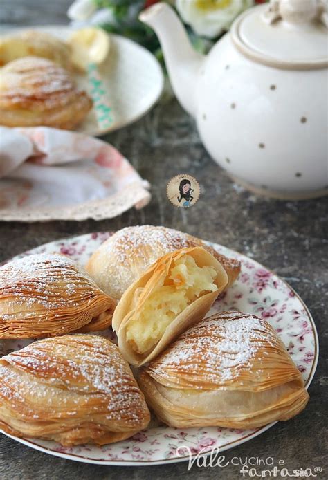 Sfogliatelle Ricce Napoletane Fatte In Casa Ricette Pasti Italiani