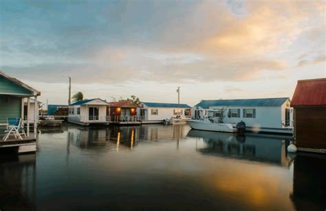 Old Wooden Bridge Marina & Resort (Big Pine Key, FL) - Resort Reviews ...